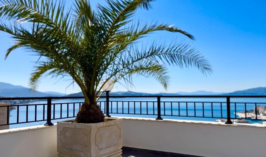 Apartament Teuta- Luxury Penthouse 200M2 Saranda Zewnętrze zdjęcie